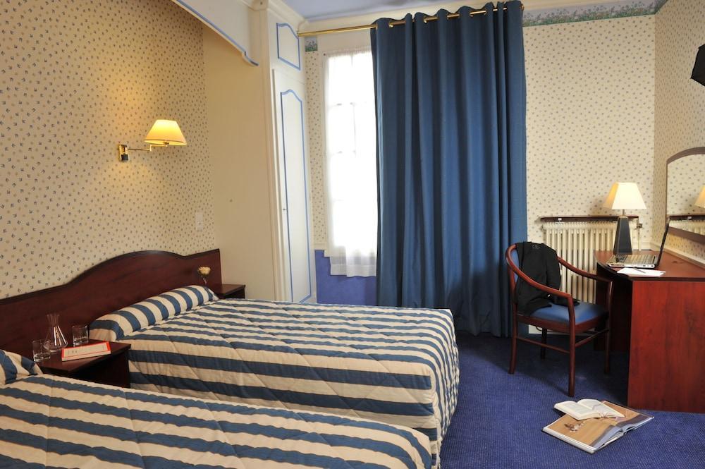 Hotel Saint-Julien Анже Екстериор снимка